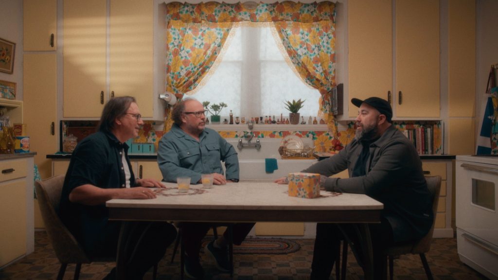 L'animateur de Steak, blé d'Inde, patates, Jonathan Roberge, en compagnie de Daniel Vézina et Martin Picard.
