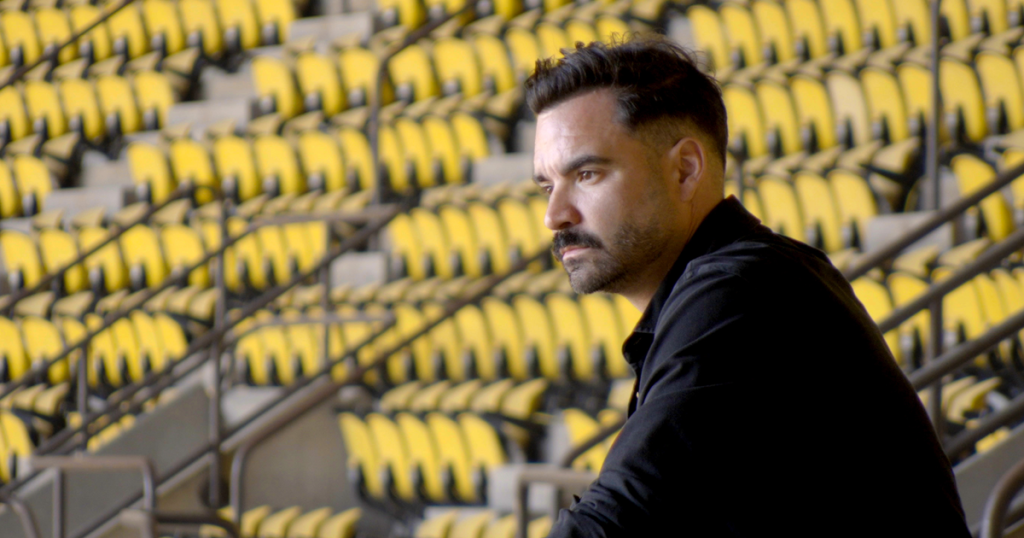 ALEXANDRE DESPATIE PLONGE DANS L’HÉRITAGE CONTRASTÉ DES JEUX OLYMPIQUES DE 1976 DANS QUAND NADIA COMANECI A SAUVÉ MONTRÉAL À HISTORIA